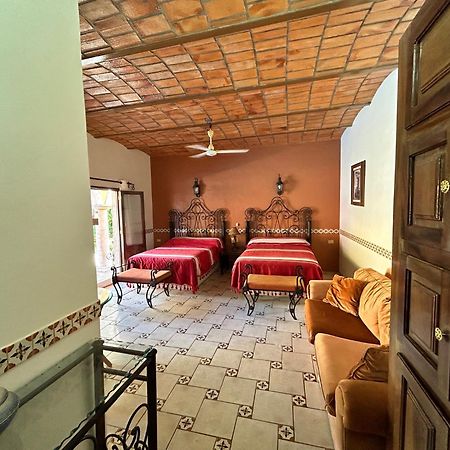 Casa De Alegria Hotel Ло де Маркос Екстериор снимка